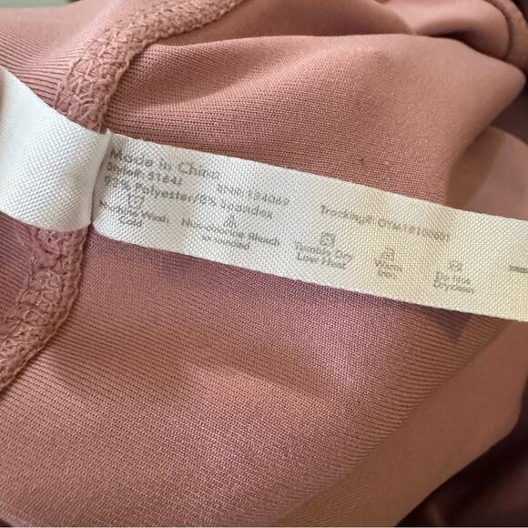 Embrace Your Love Women's Pink Bike Shorts with pockets, size large - Picture 4 of 6